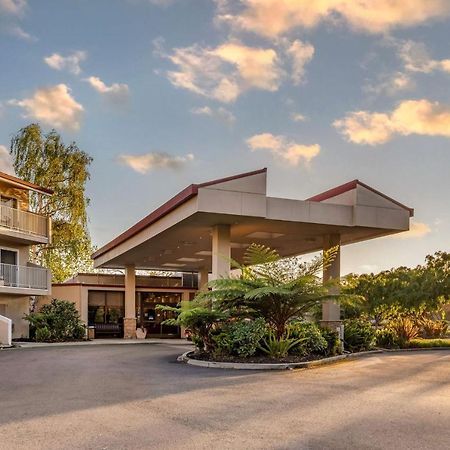 Best Western Plus Garden Court Inn Fremont Extérieur photo