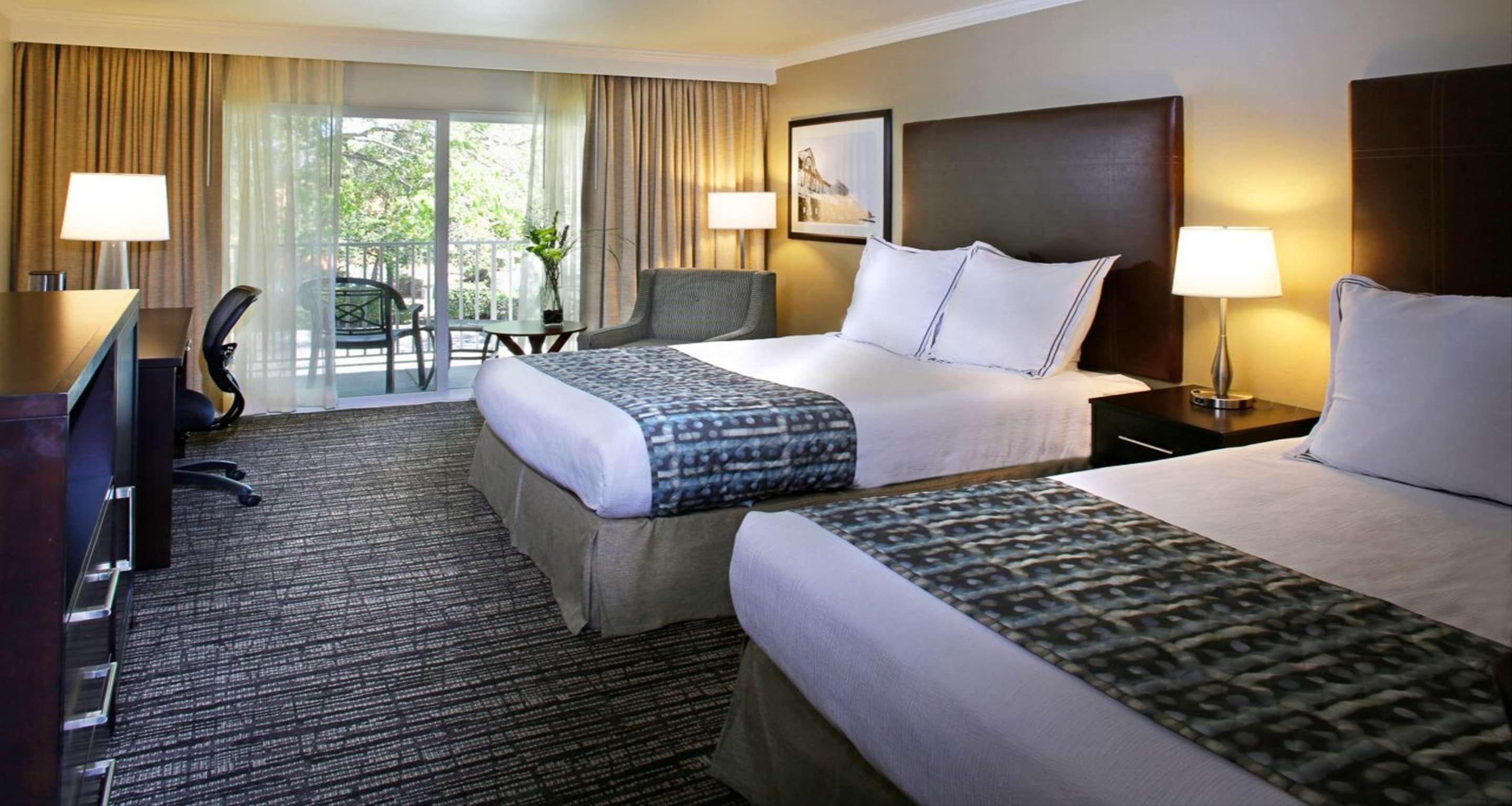 Best Western Plus Garden Court Inn Fremont Extérieur photo