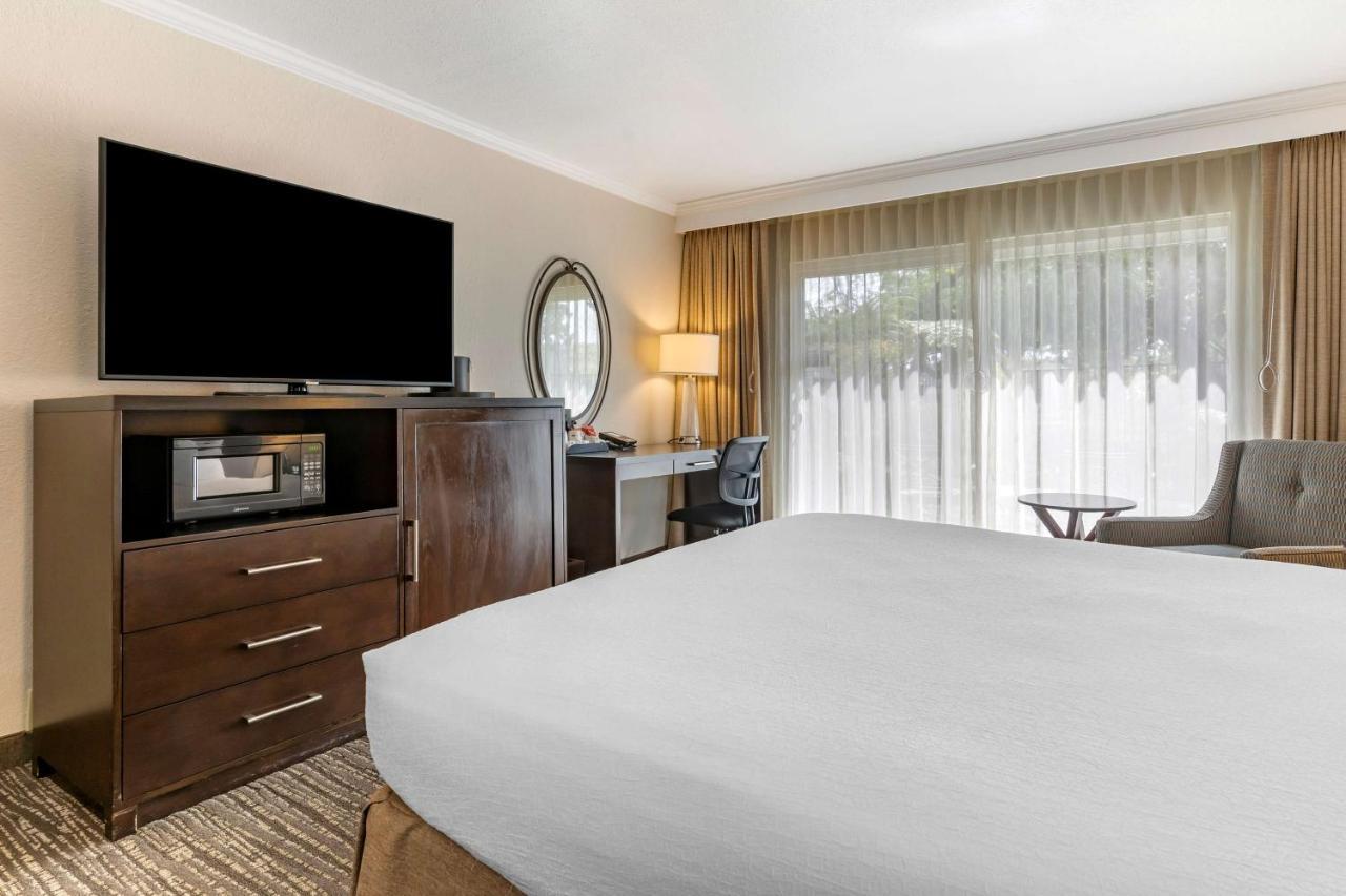 Best Western Plus Garden Court Inn Fremont Extérieur photo