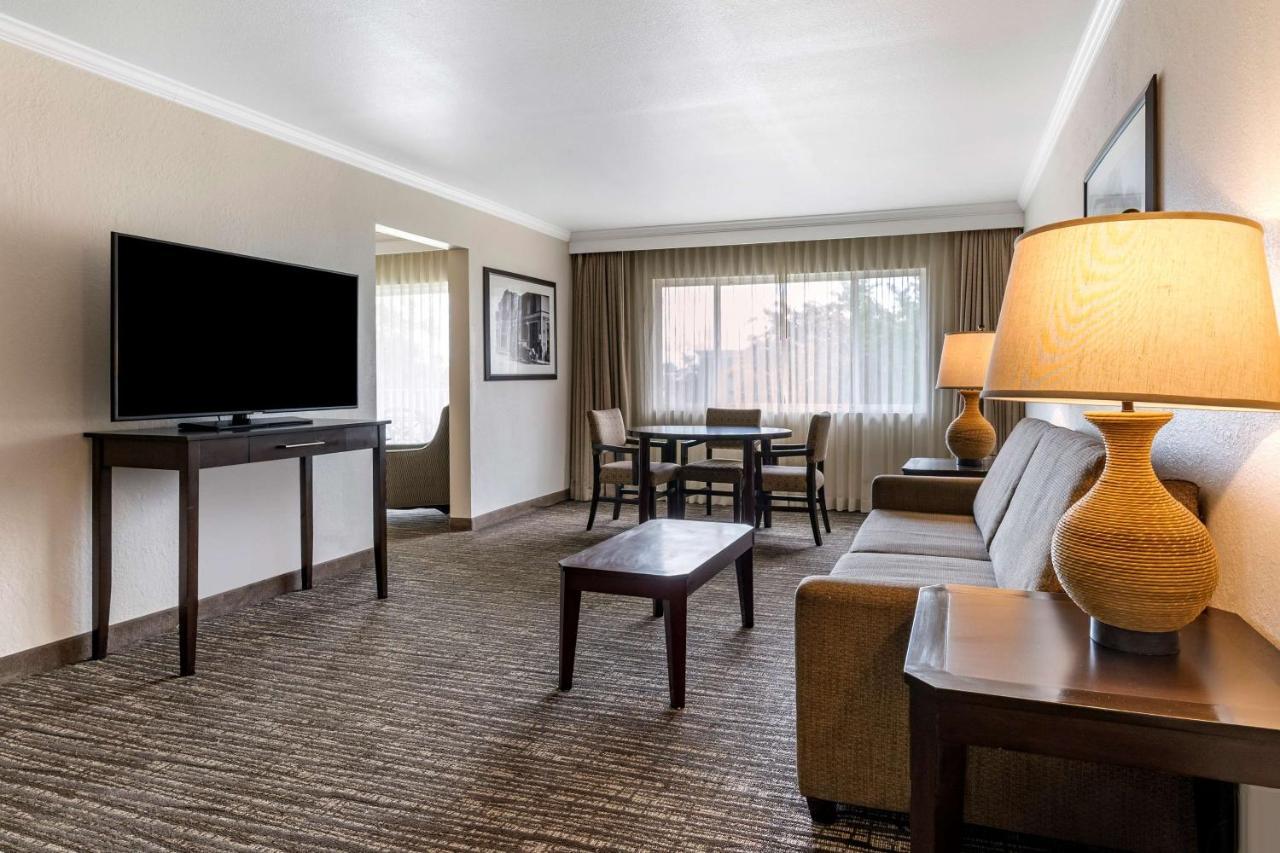 Best Western Plus Garden Court Inn Fremont Extérieur photo